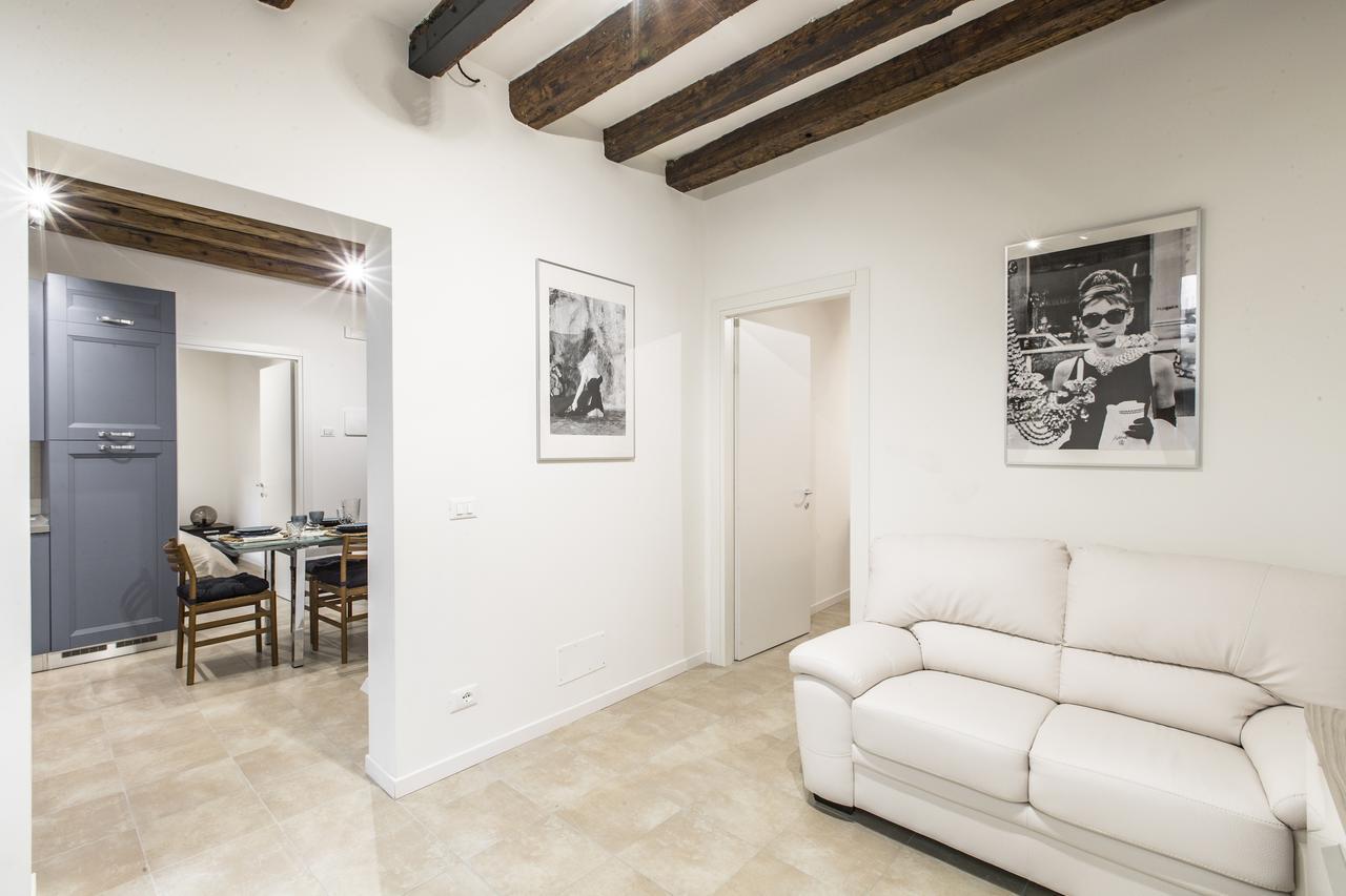 Ca Rezzonico Apartment R&R Венеция Екстериор снимка