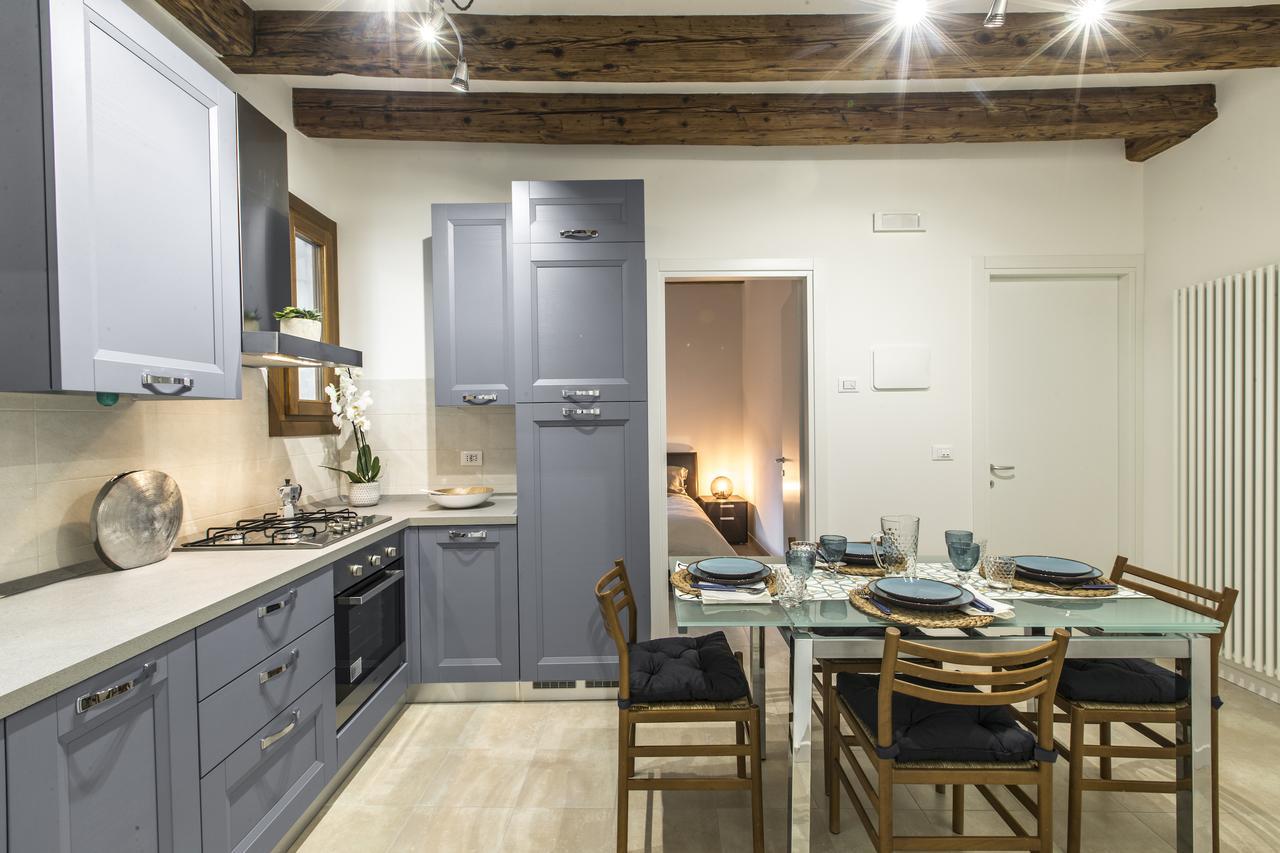 Ca Rezzonico Apartment R&R Венеция Екстериор снимка